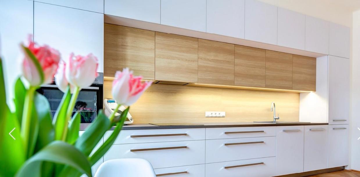 City Center Apartment ฮราเดตสคราโลเว ภายนอก รูปภาพ